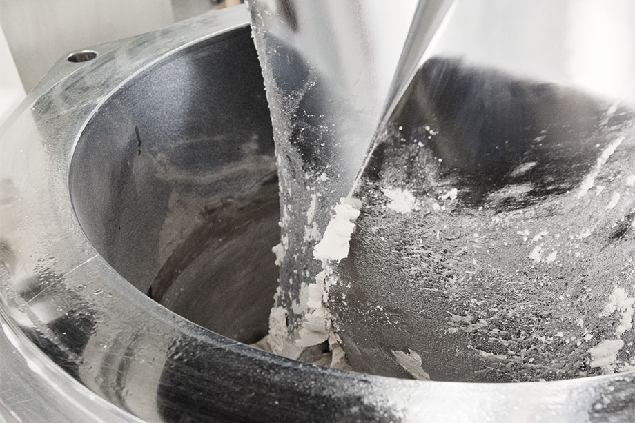 The mass is removed with a spatula. The mass is removed with a spatula.