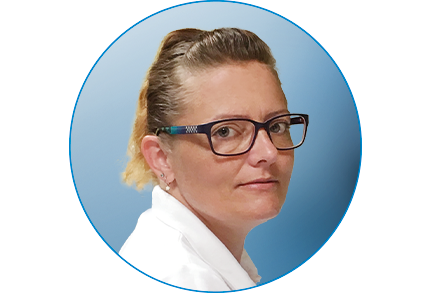 Dental technician Berit Hantusch